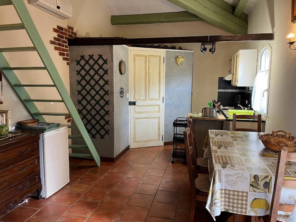 Bastide Du Maoupas Hébergement de vacances Belgentier